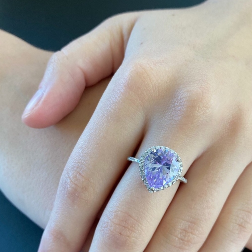 Sale $18 Firm! .925 Sterling Silver Lavender CZ Ring - Picture 11 of 14